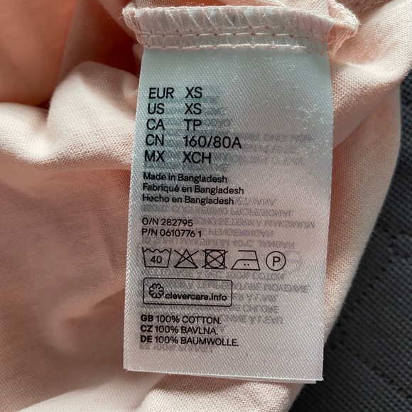 ❌ SOLD ❌ H&M Winnie the Pooh tee - Picture 6 of 6